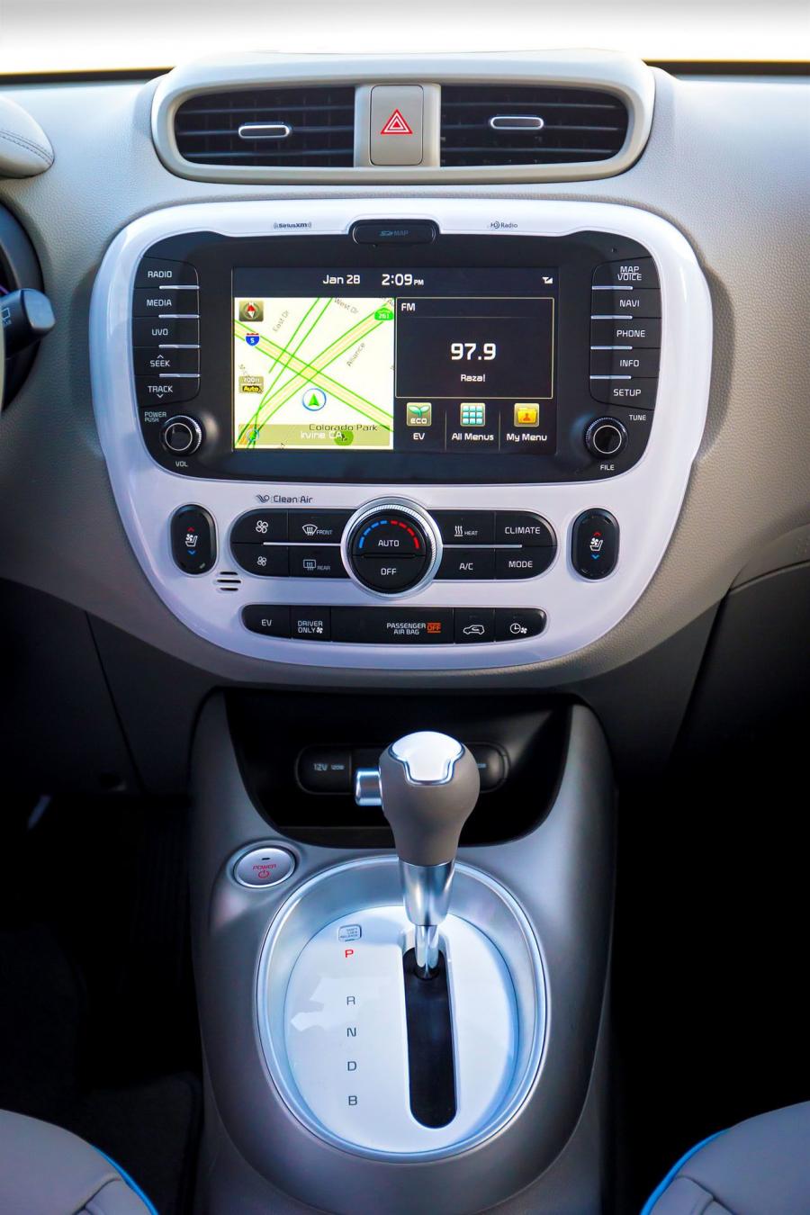  Kia Soul EV 2014 года  (фото 8 из 45)